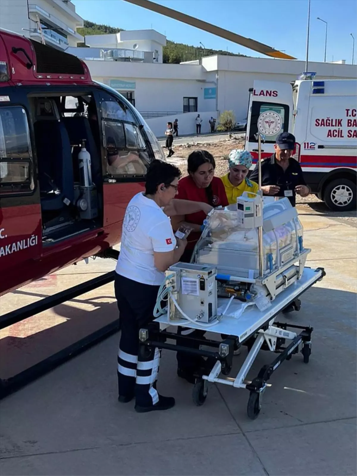 Muğla’dan Antalya’ya Bebek Sevk Edildi