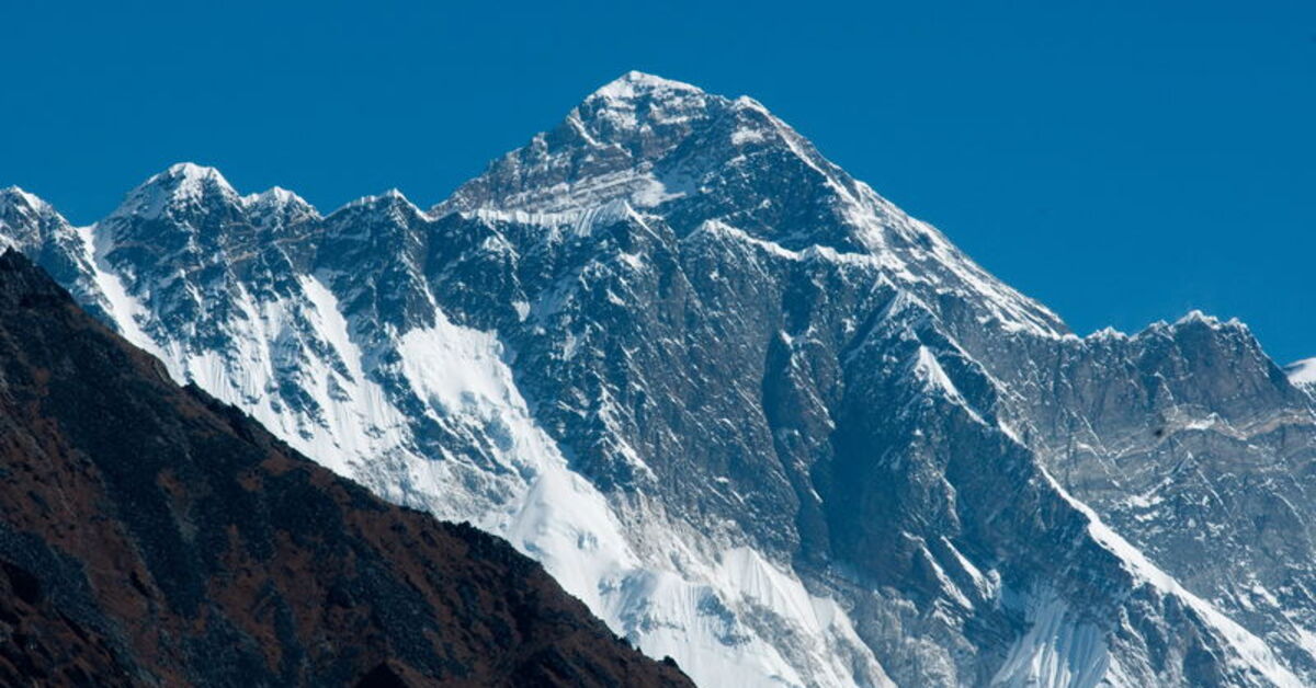 Everest Dağı, her yıl uzuyor!